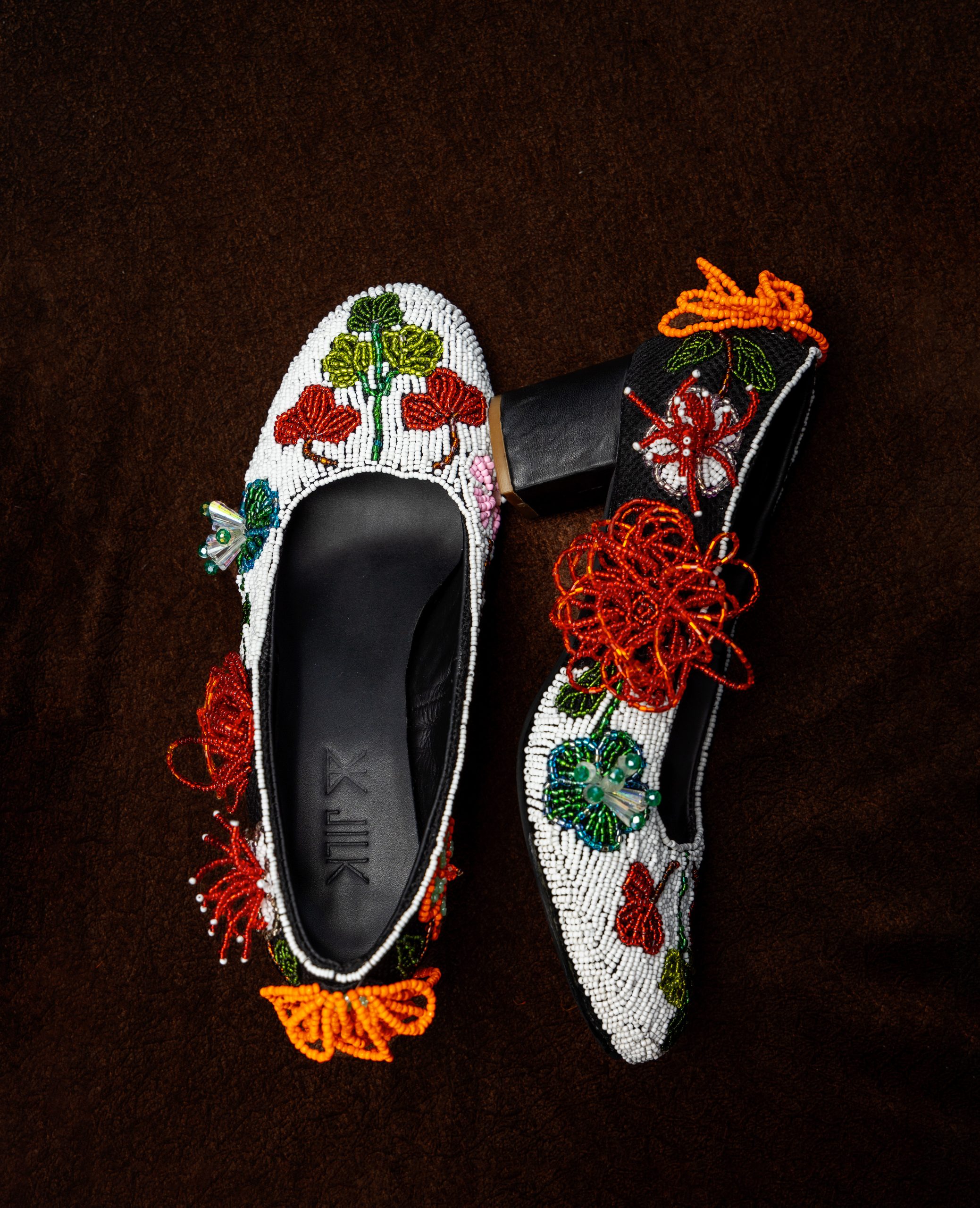 AJIGI BEADED PUMPS - Image 2